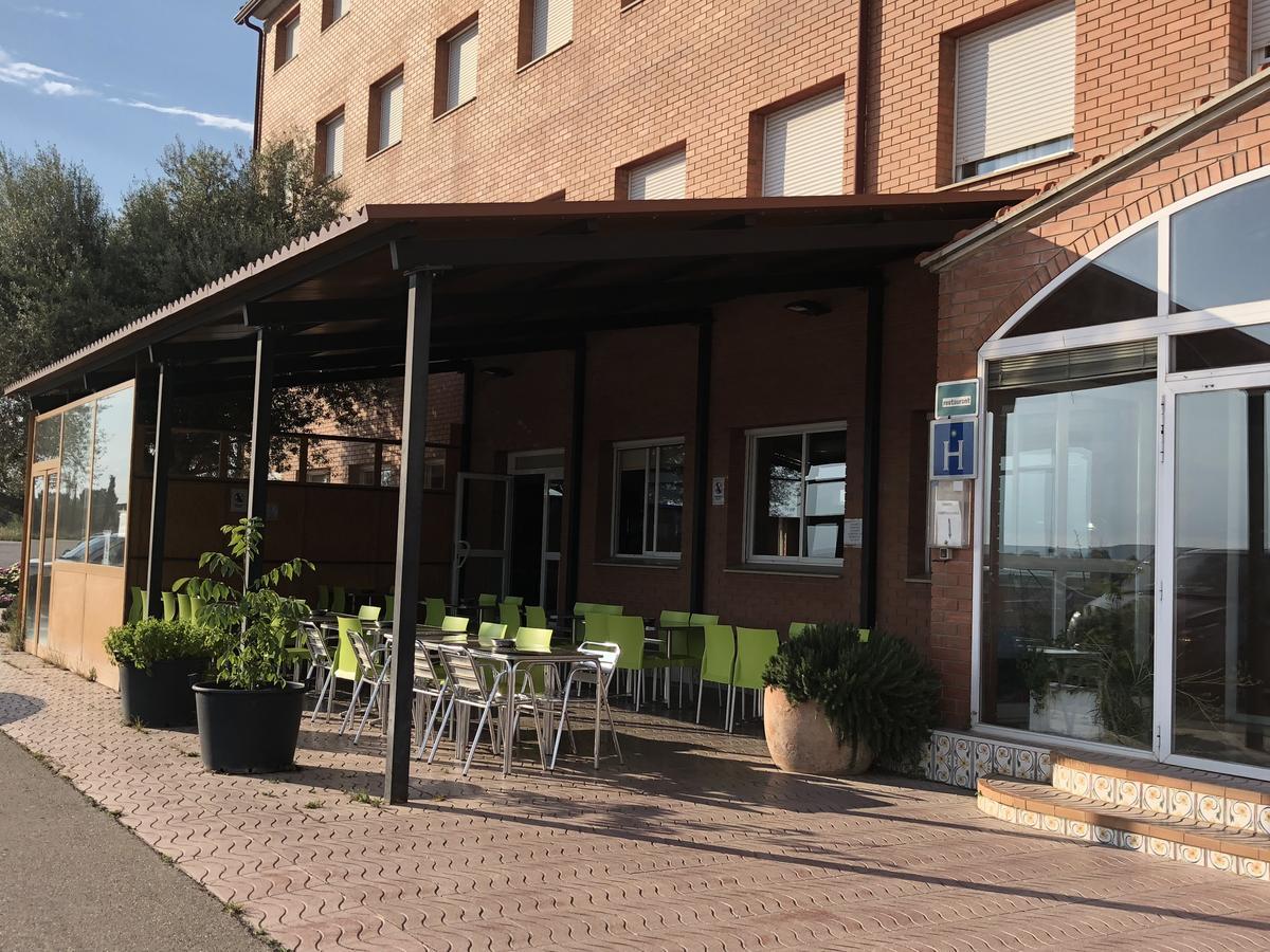 Hotel Restaurant Casa Miquel Alcarraz Buitenkant foto